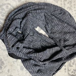 Lululemon scarf